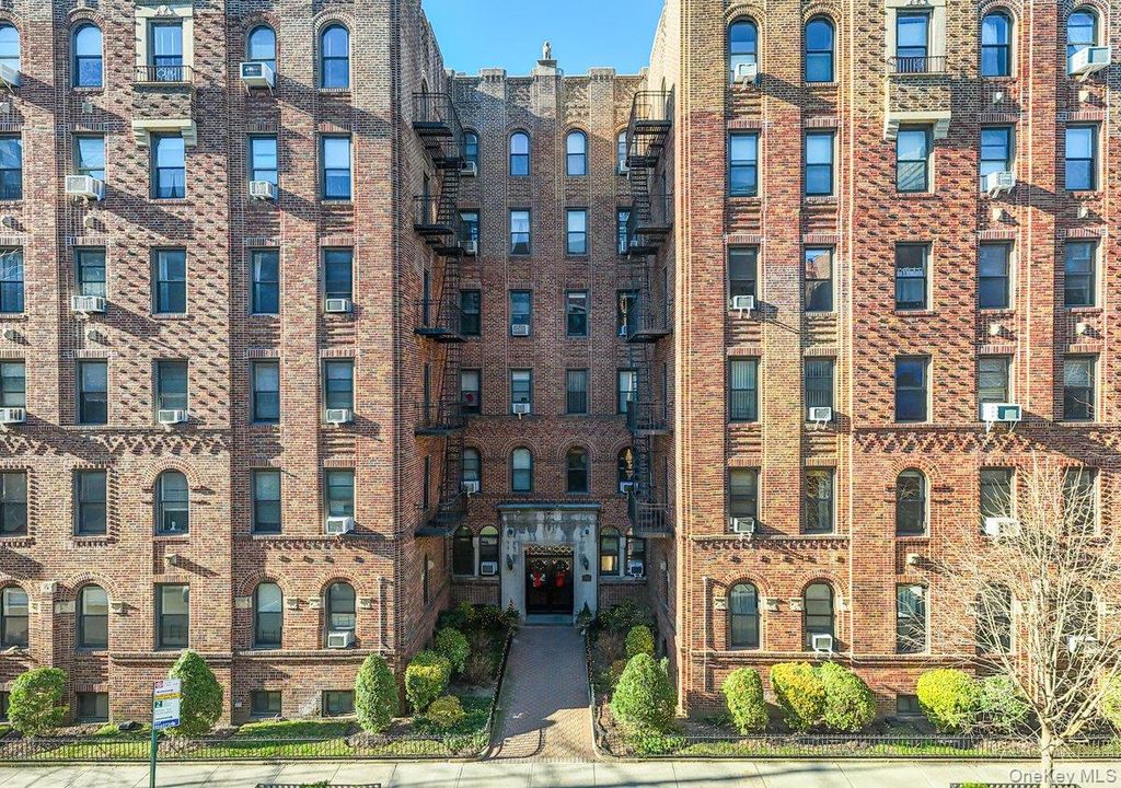 110-21 73 Road 6H, Forest Hills, NY 11375
