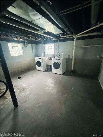 1919 Goddard Street, Wyandotte, MI 48192