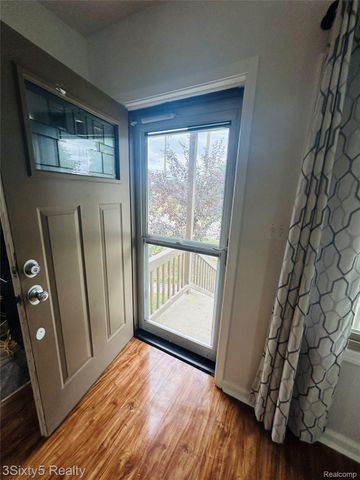 1919 Goddard Street, Wyandotte, MI 48192