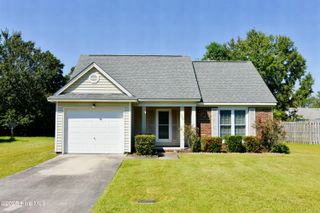 2905 New Town Drive, Wilmington, NC 28405