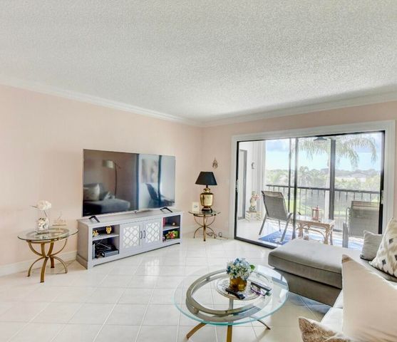 7270 ASHFORD Place 307, Delray Beach, FL 33446