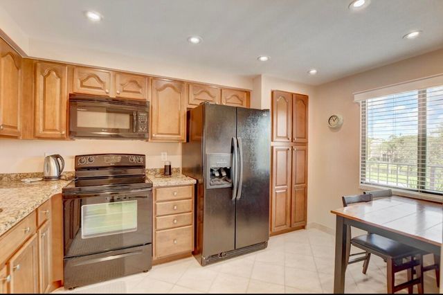 7270 ASHFORD Place 307, Delray Beach, FL 33446