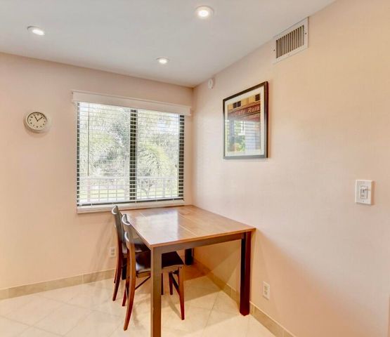 7270 ASHFORD Place 307, Delray Beach, FL 33446