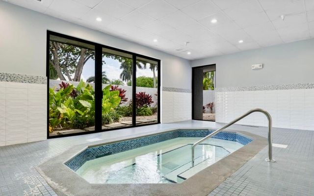 7270 ASHFORD Place 307, Delray Beach, FL 33446