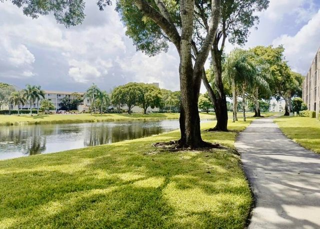 7270 ASHFORD Place 307, Delray Beach, FL 33446
