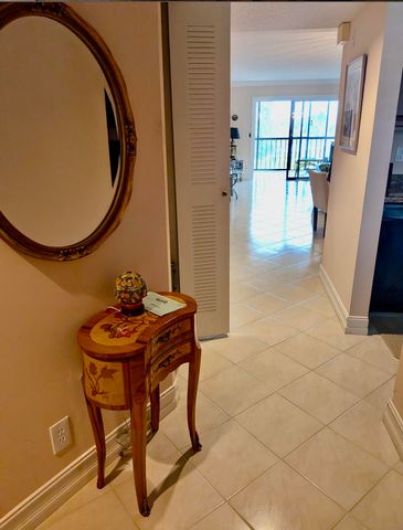 7270 ASHFORD Place 307, Delray Beach, FL 33446