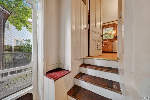 137 East Genesee Street, Auburn, NY 13021