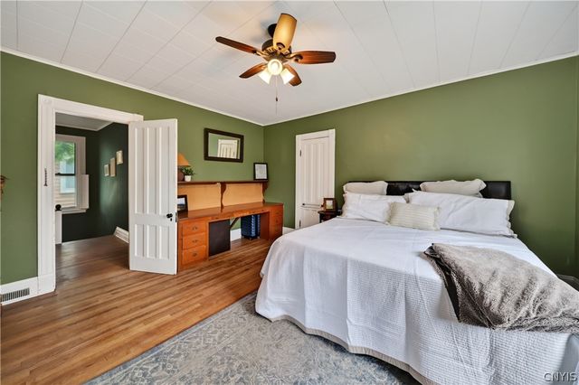 137 East Genesee Street, Auburn, NY 13021