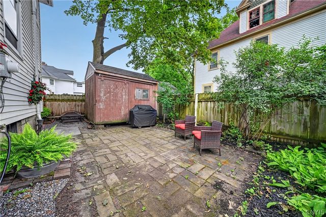 137 East Genesee Street, Auburn, NY 13021