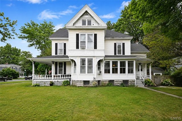 137 East Genesee Street, Auburn, NY 13021