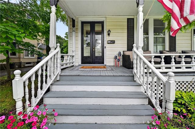 137 East Genesee Street, Auburn, NY 13021