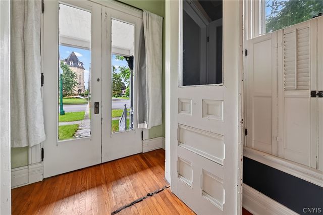137 East Genesee Street, Auburn, NY 13021