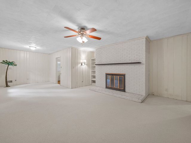 109 Pinetree Circle, Spartanburg, SC 29307