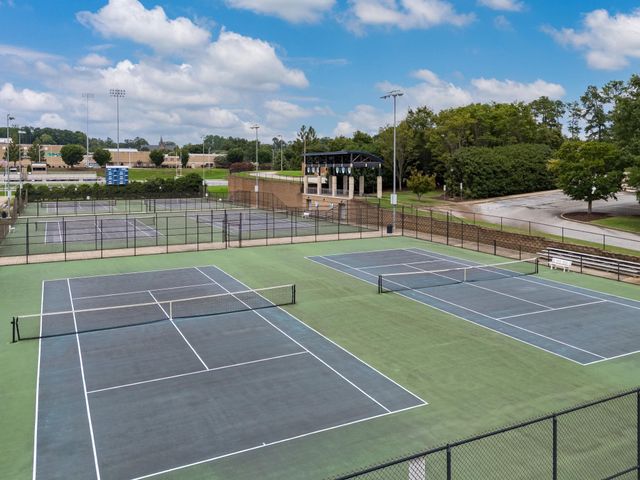 109 Pinetree Circle, Spartanburg, SC 29307