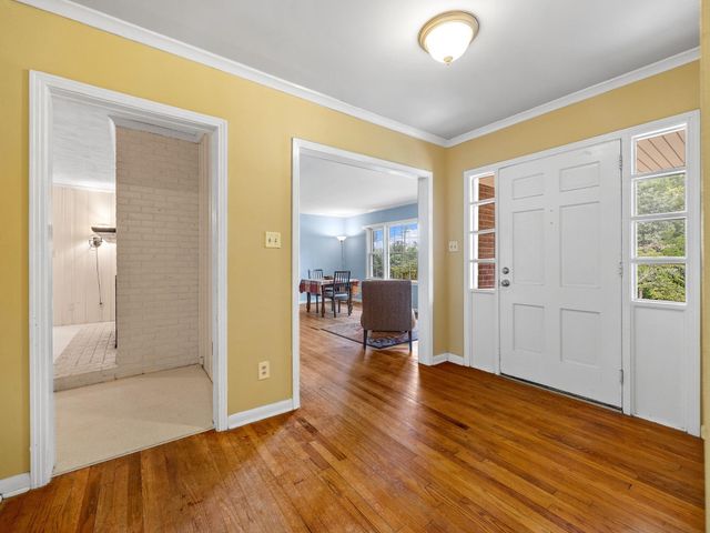 109 Pinetree Circle, Spartanburg, SC 29307