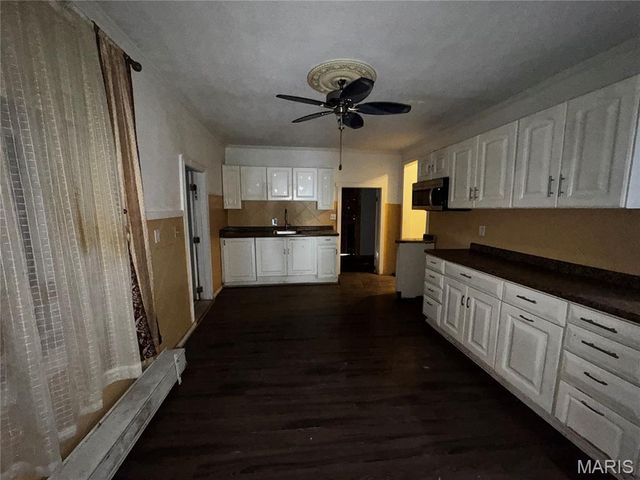 8422 Pennsylvania Avenue, St Louis, MO 63111