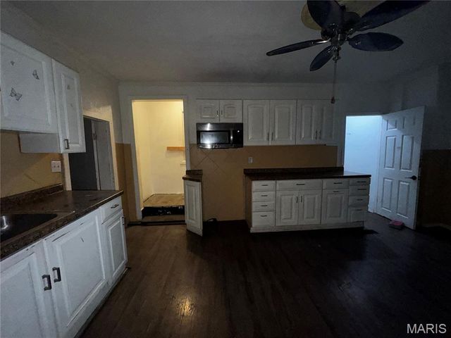 8422 Pennsylvania Avenue, St Louis, MO 63111
