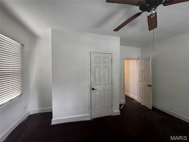 8422 Pennsylvania Avenue, St Louis, MO 63111