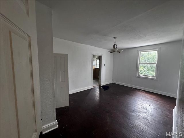 8422 Pennsylvania Avenue, St Louis, MO 63111