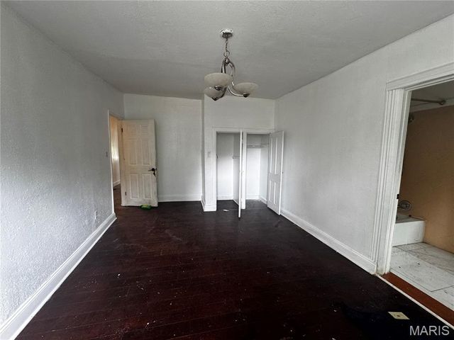 8422 Pennsylvania Avenue, St Louis, MO 63111