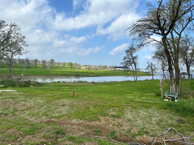 117 Diamond Point Drive, Corsicana, TX 75109