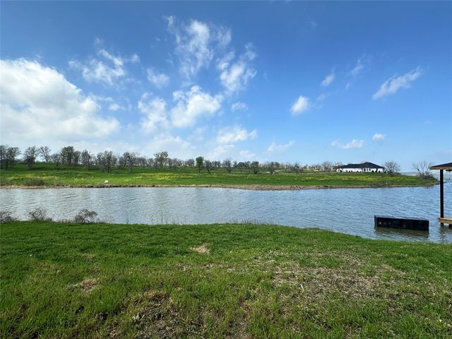 117 Diamond Point Drive, Corsicana, TX 75109