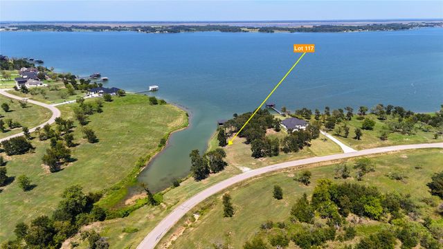117 Diamond Point Drive, Corsicana, TX 75109