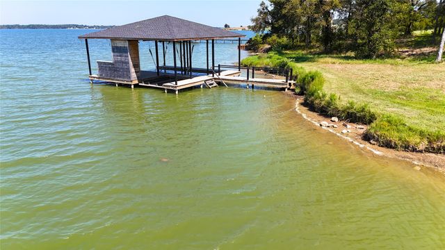 117 Diamond Point Drive, Corsicana, TX 75109