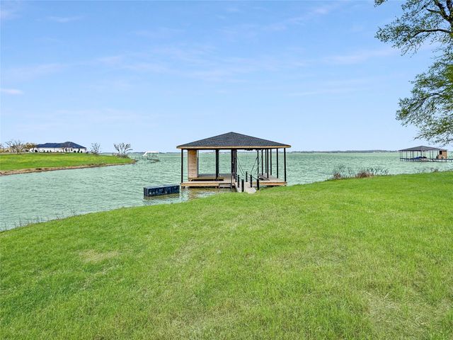 117 Diamond Point Drive, Corsicana, TX 75109