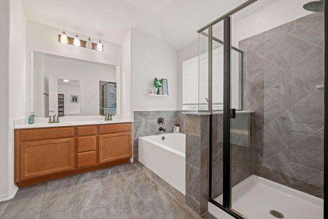 209 Sage Derby DR, Hutto, TX 78634