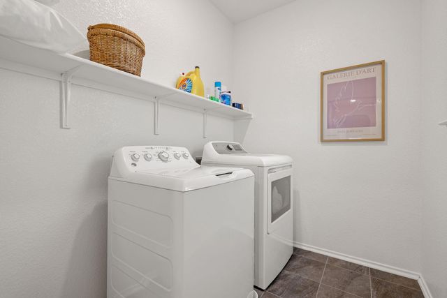 209 Sage Derby DR, Hutto, TX 78634