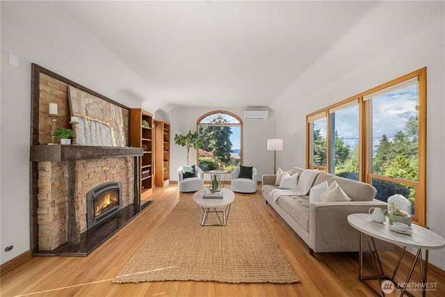 6208 Browns Point Boulevard NE, Tacoma, WA 98422