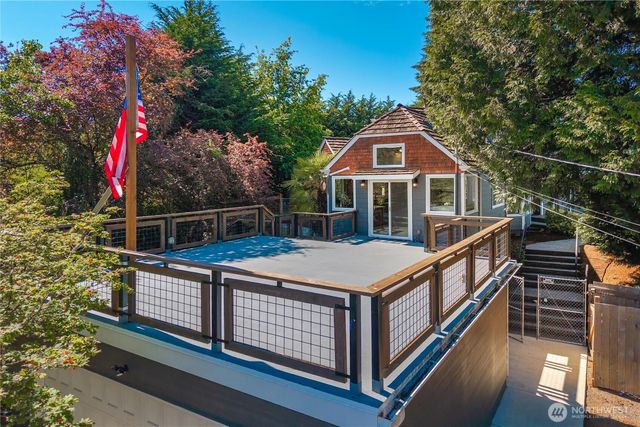 6208 Browns Point Boulevard NE, Tacoma, WA 98422