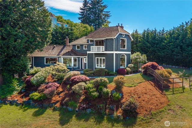 6208 Browns Point Boulevard NE, Tacoma, WA 98422