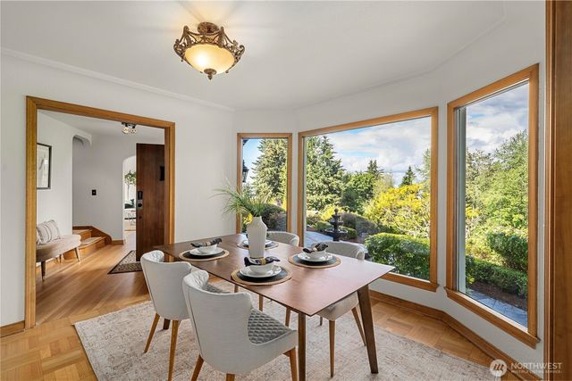6208 Browns Point Boulevard NE, Tacoma, WA 98422