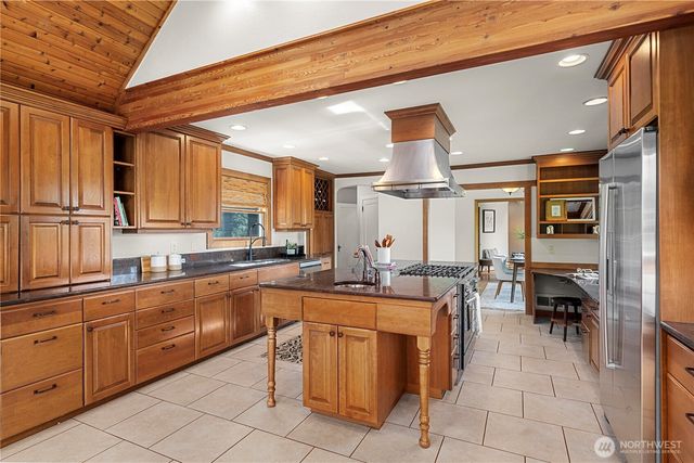 6208 Browns Point Boulevard NE, Tacoma, WA 98422