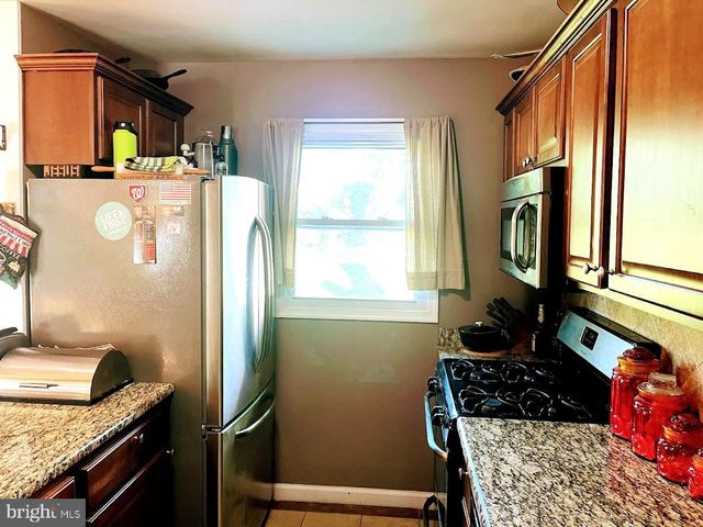 13626 GREENWOOD DR, Woodbridge, VA 22193