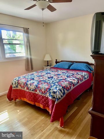 13626 GREENWOOD DR, Woodbridge, VA 22193