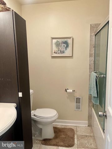 13626 GREENWOOD DR, Woodbridge, VA 22193