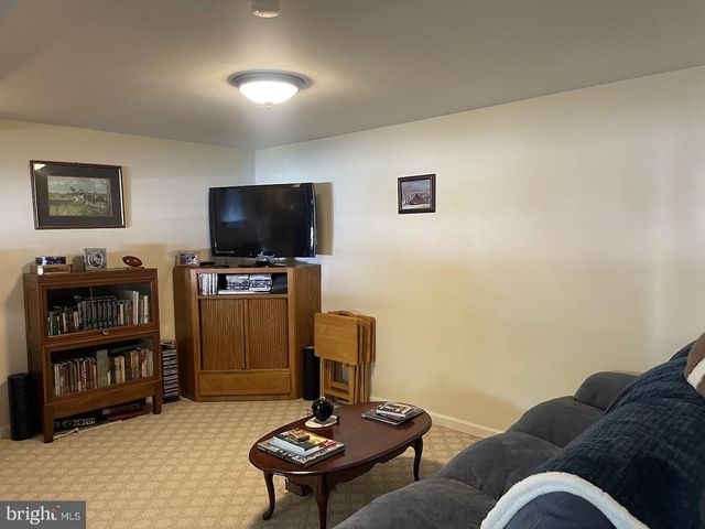 13626 GREENWOOD DR, Woodbridge, VA 22193