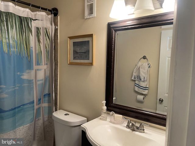13626 GREENWOOD DR, Woodbridge, VA 22193