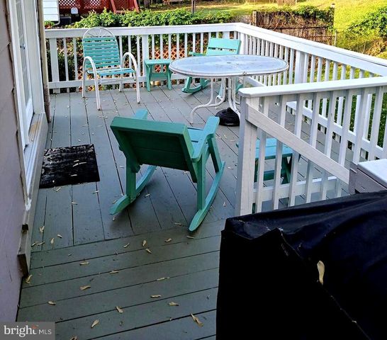 13626 GREENWOOD DR, Woodbridge, VA 22193