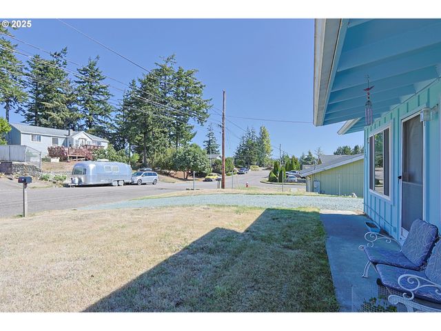 2345 STATE St, North Bend, OR 97459