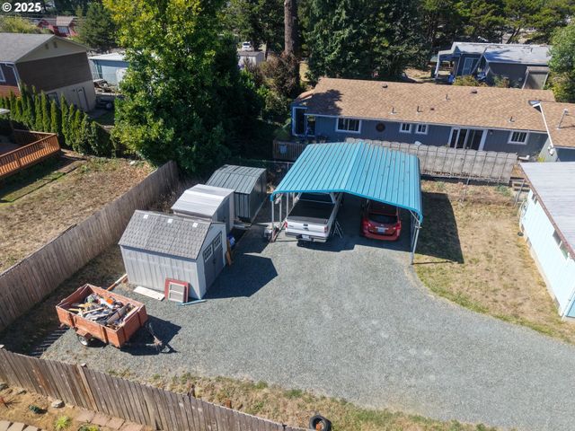 2345 STATE St, North Bend, OR 97459