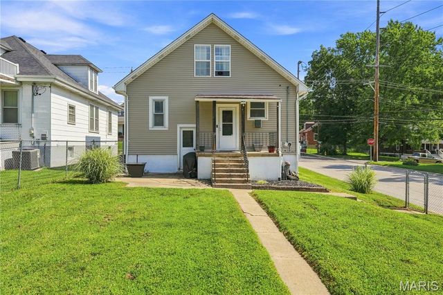 600 W 2nd Street, Washington, MO 63090