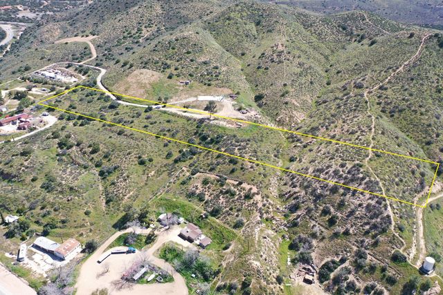 Sierra Highway, Agua Dulce, CA 91390