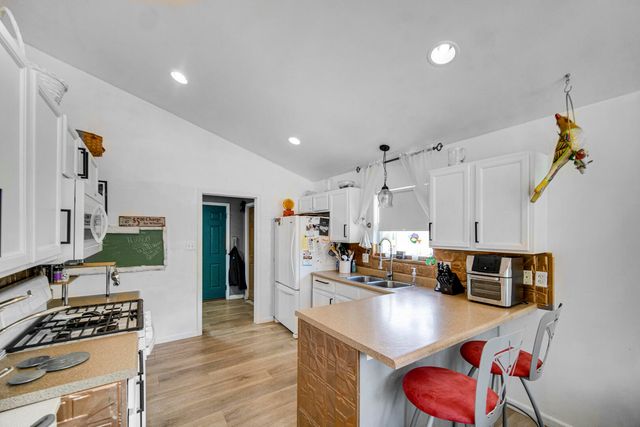 1730 Elderberry Circle, Demotte, IN 46310