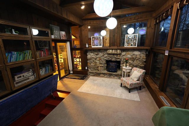 135 Southwest Road, Platteville, WI 53818