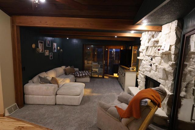 135 Southwest Road, Platteville, WI 53818