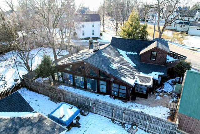 135 Southwest Road, Platteville, WI 53818